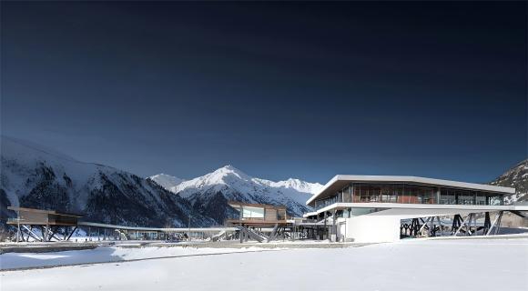 西藏·然乌湖国际自驾与房车营地